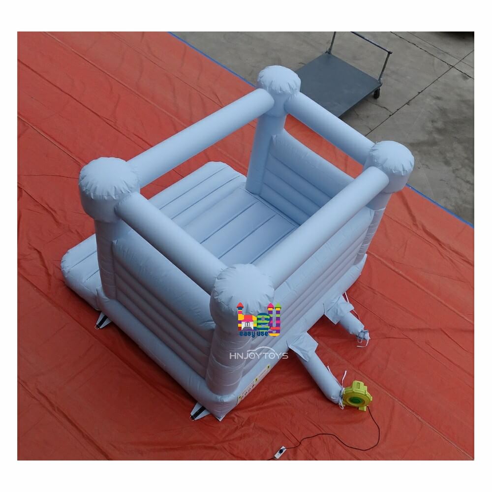 Inflatable PVC White castle bounce house on promotion 