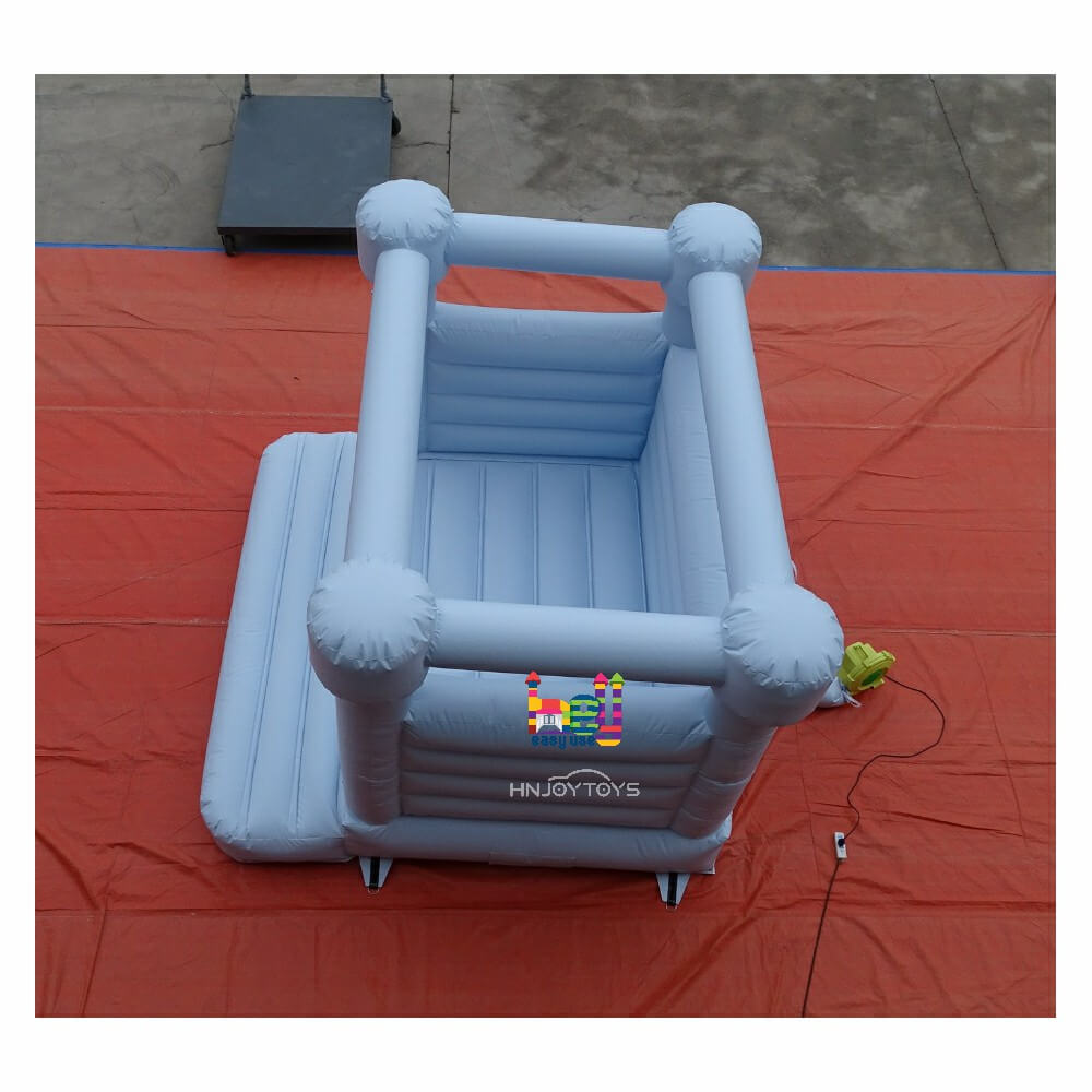 Inflatable PVC White castle bounce house on promotion 