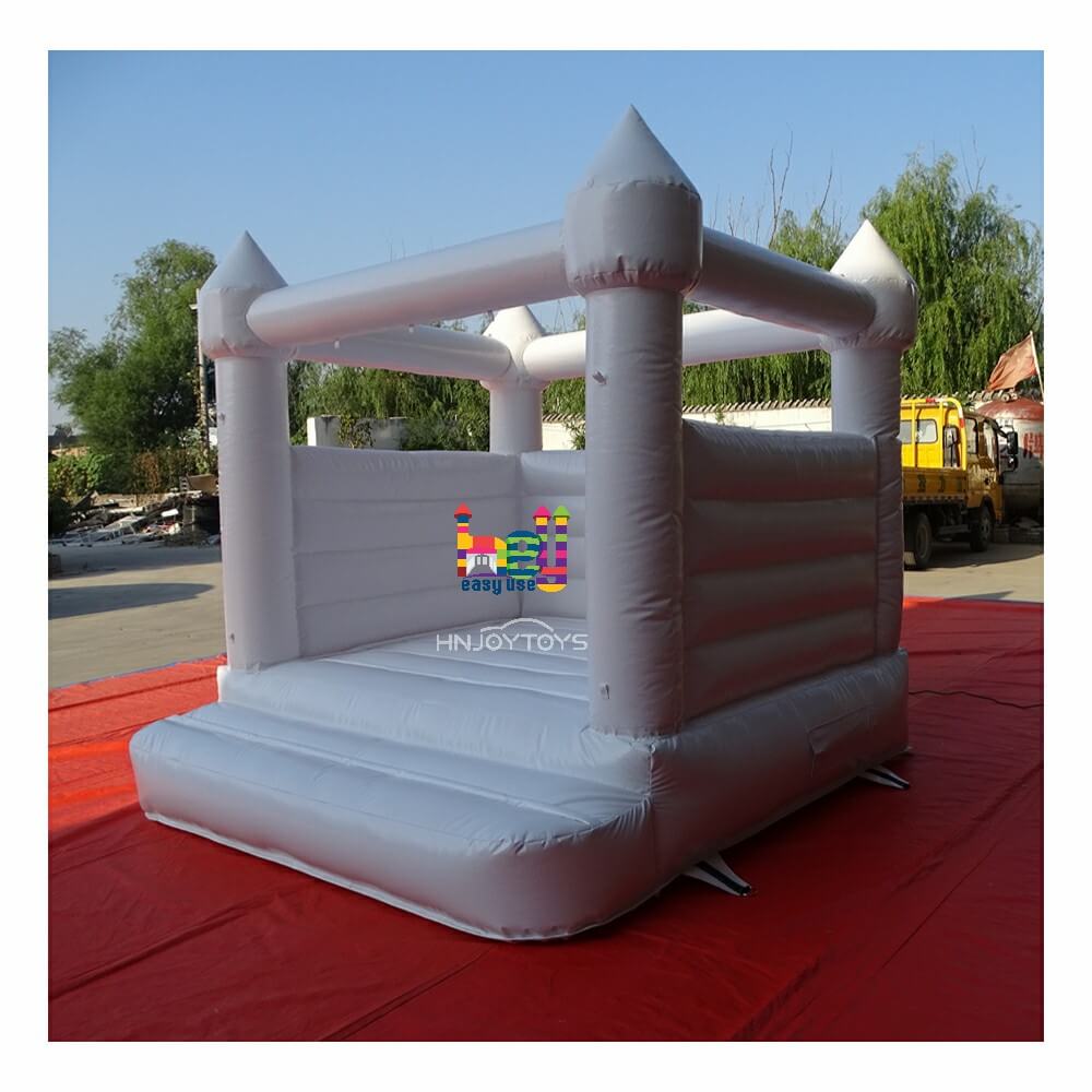 white house bounce house