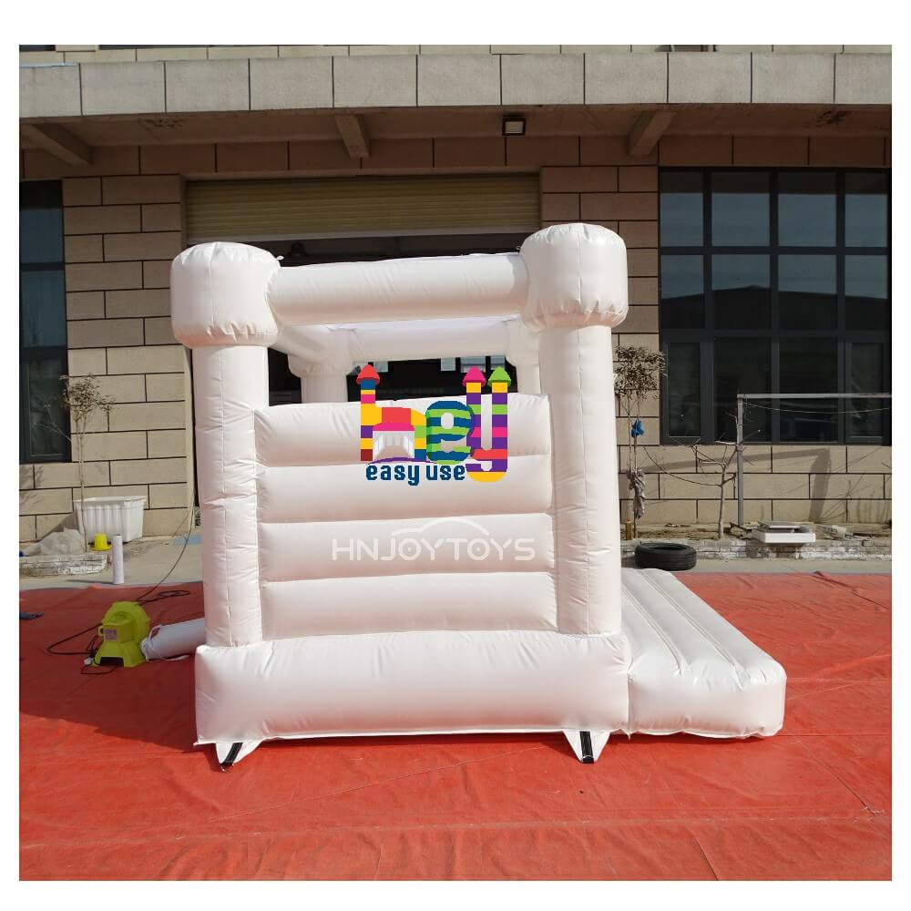 custom size kids inflatable bounce houses in pastel colors