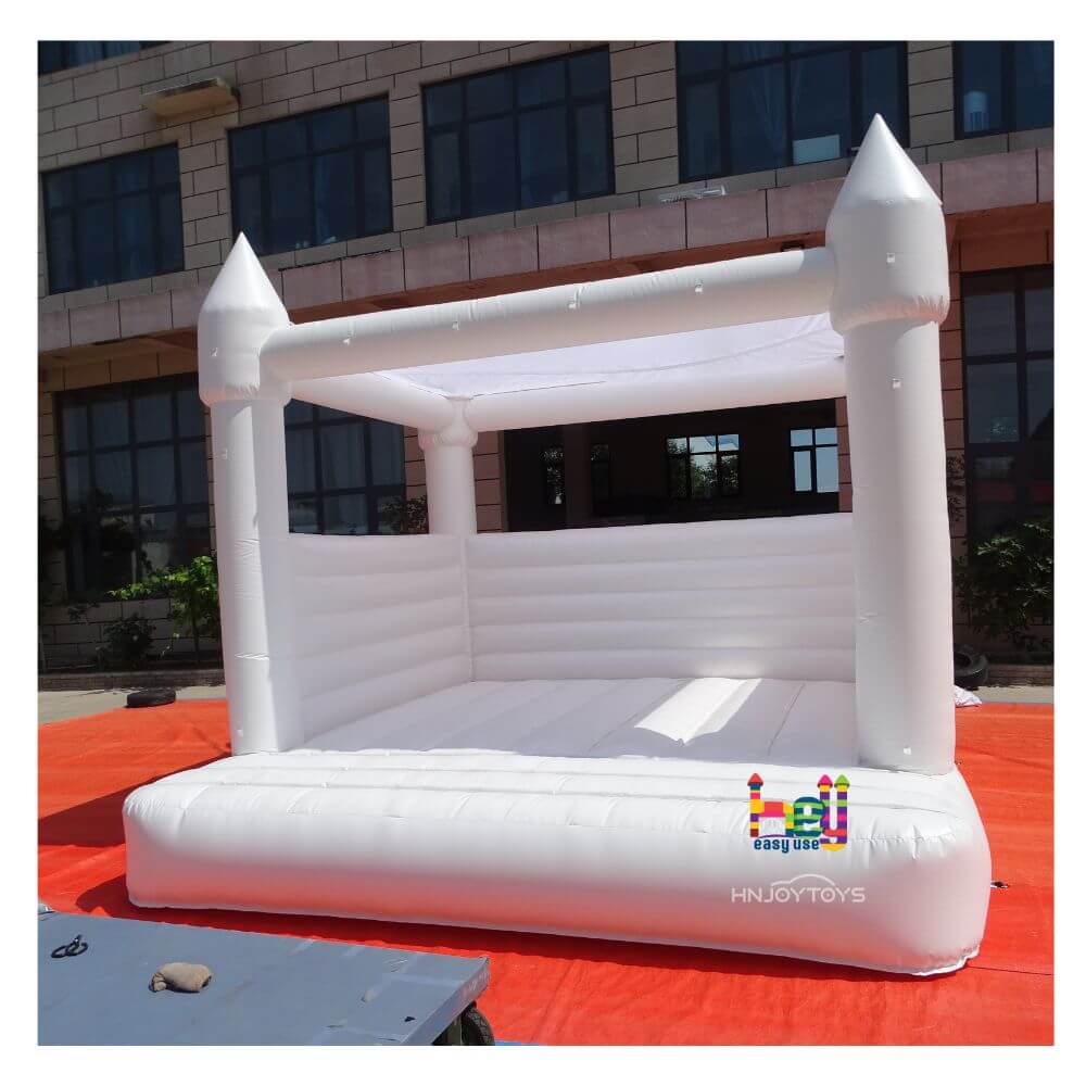 outdoor commercial inflatable white bounce house