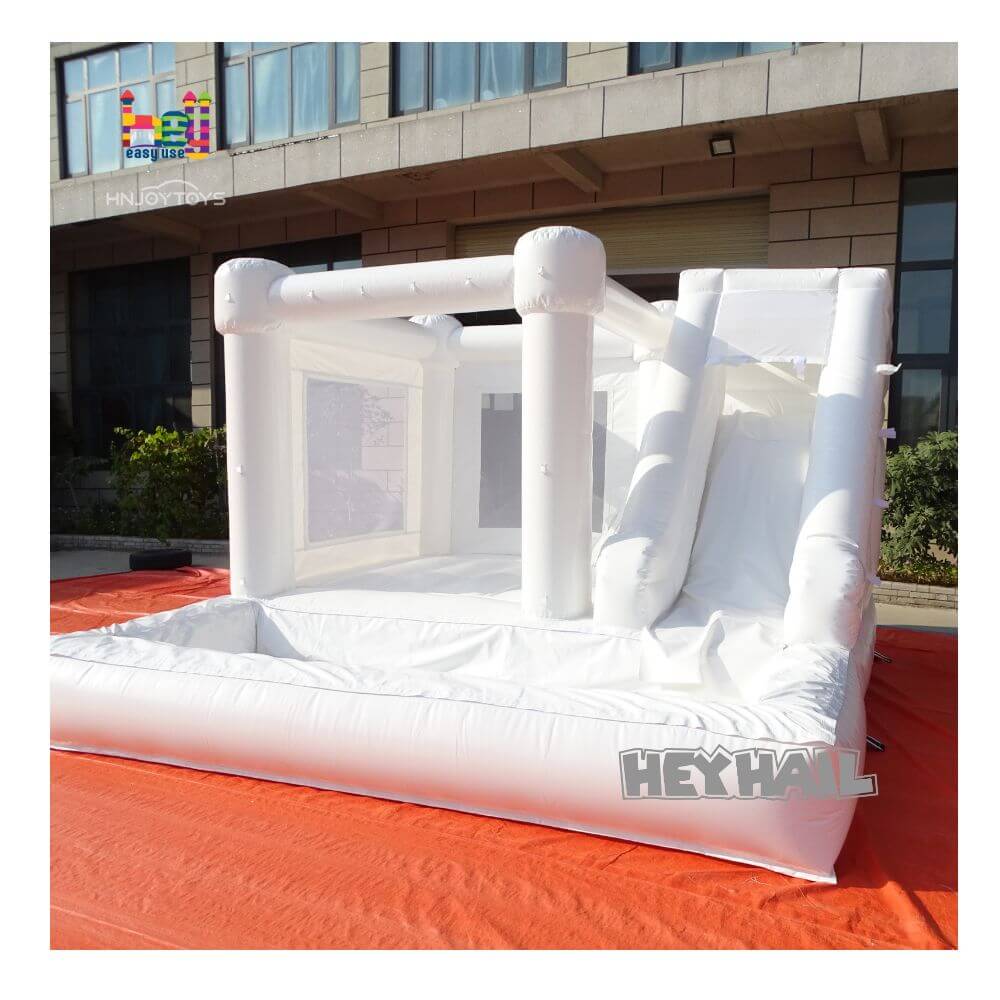 white inflatable bouncy castle