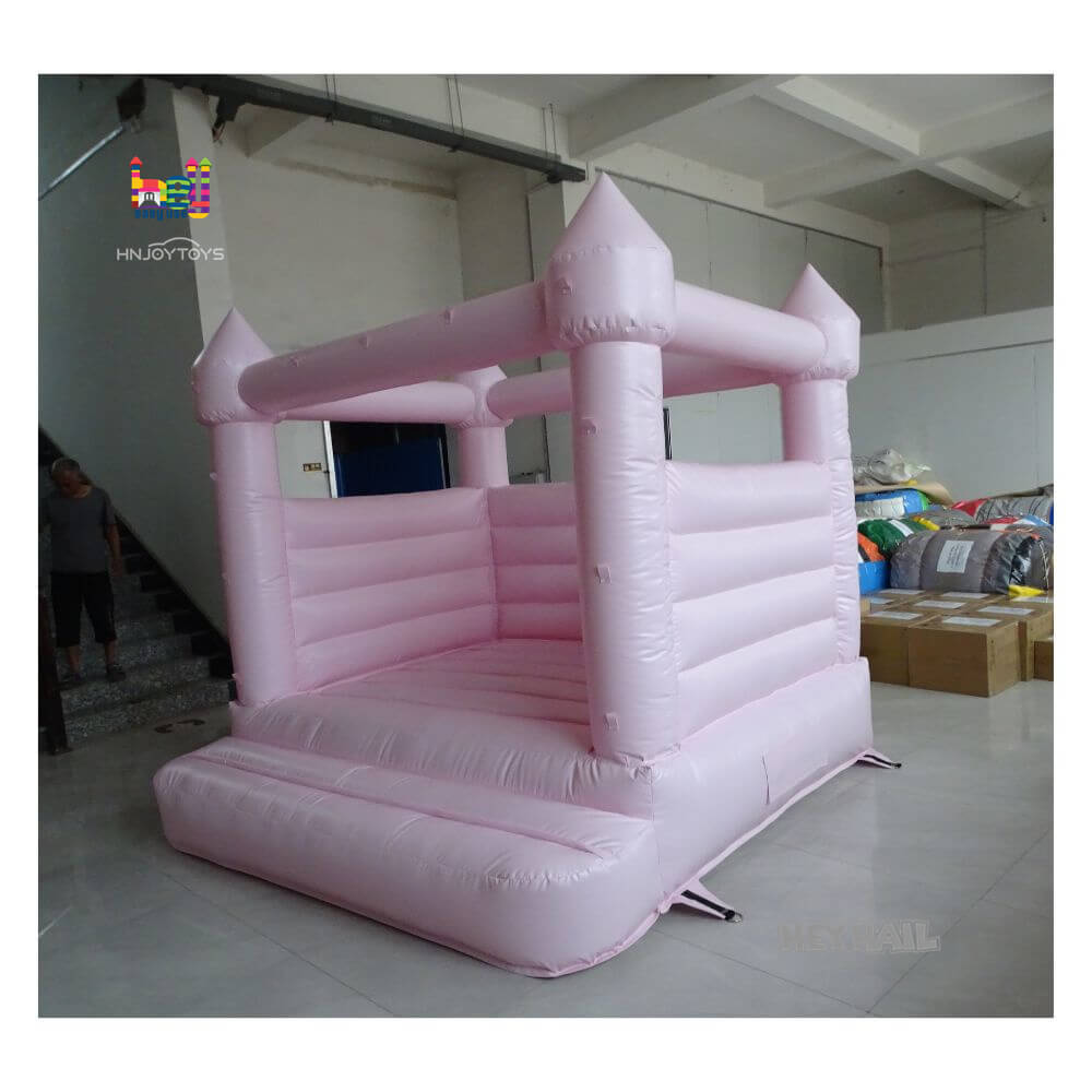 kids fun playing castle bounce inflatable